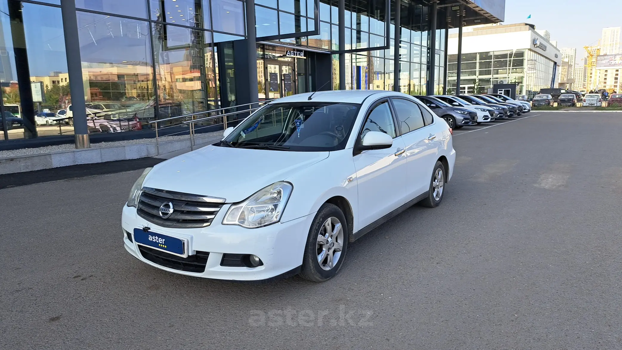 Nissan Almera 2015