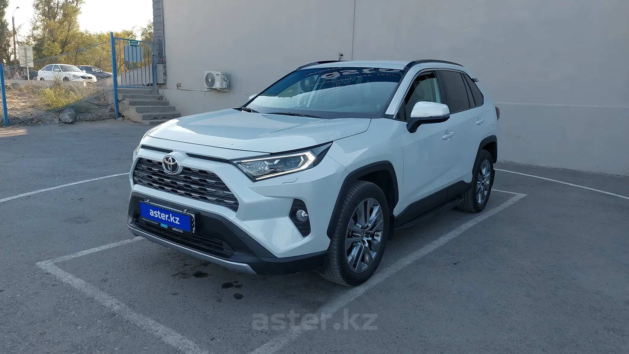 Toyota RAV4 2021