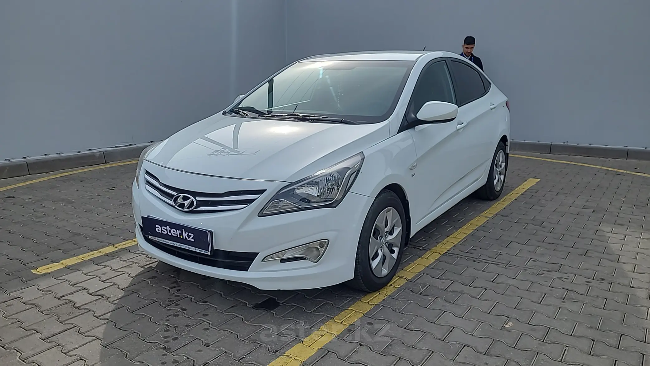 Hyundai Accent 2015