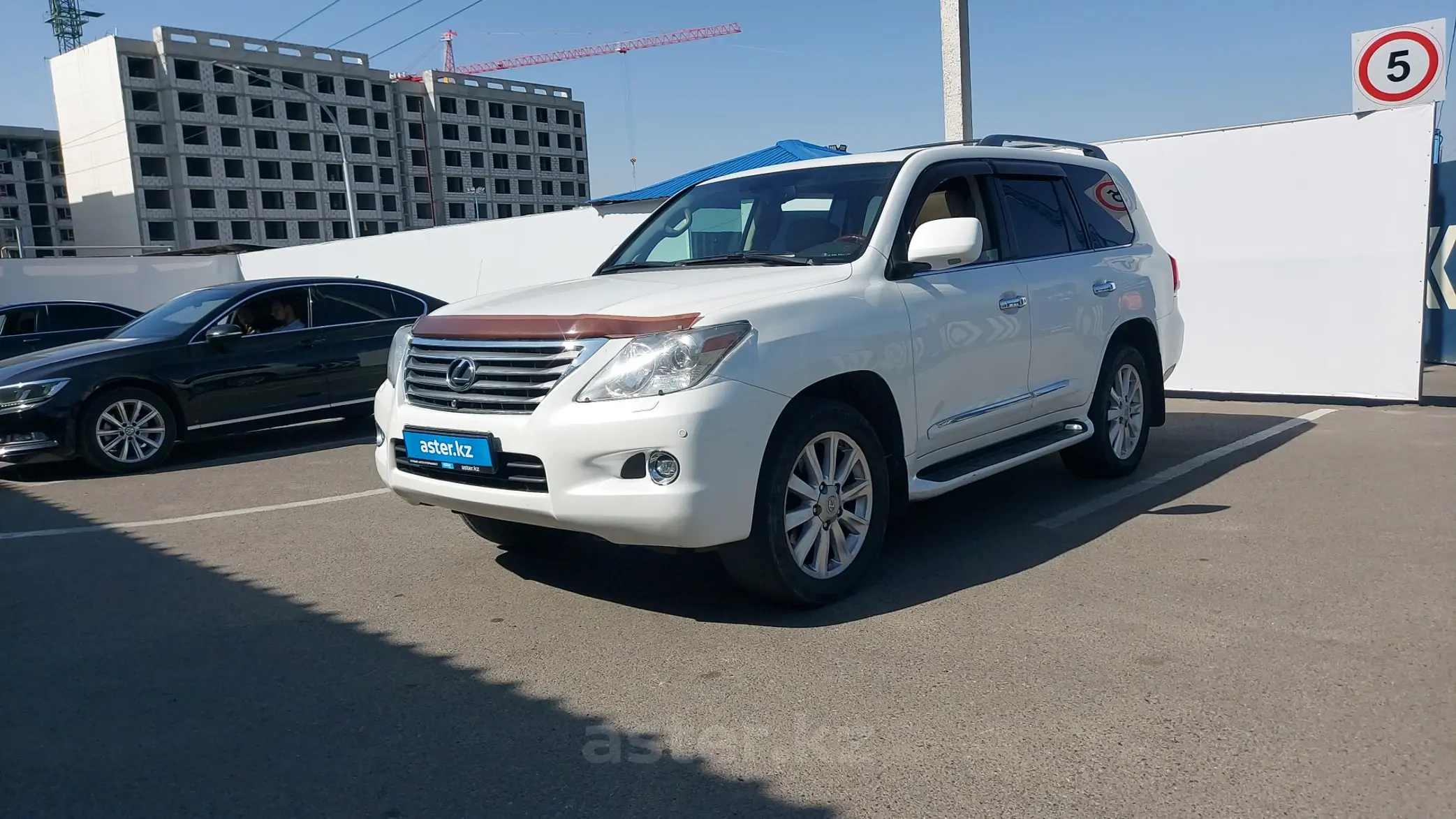 Lexus LX 2008