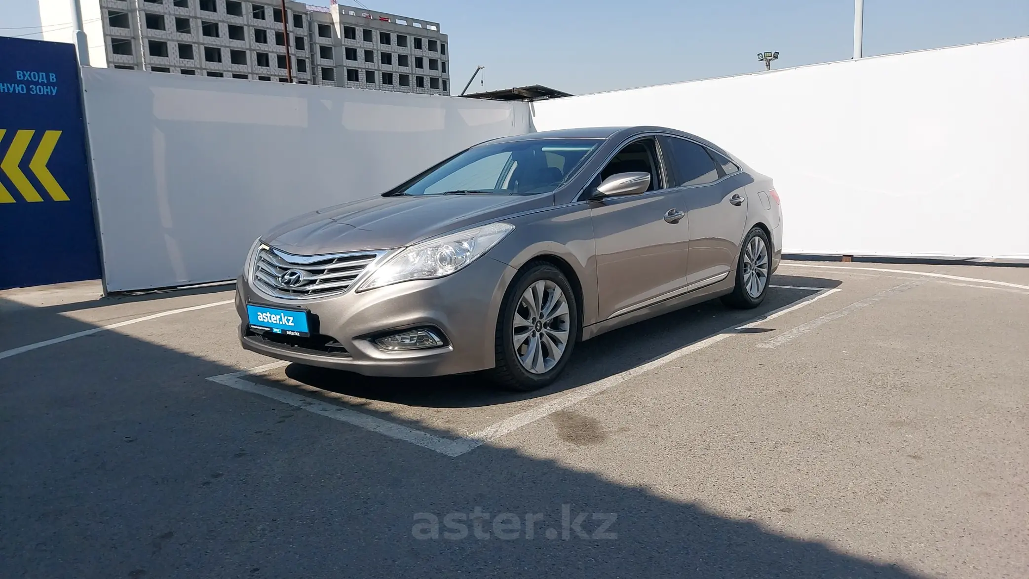 Hyundai Grandeur 2013