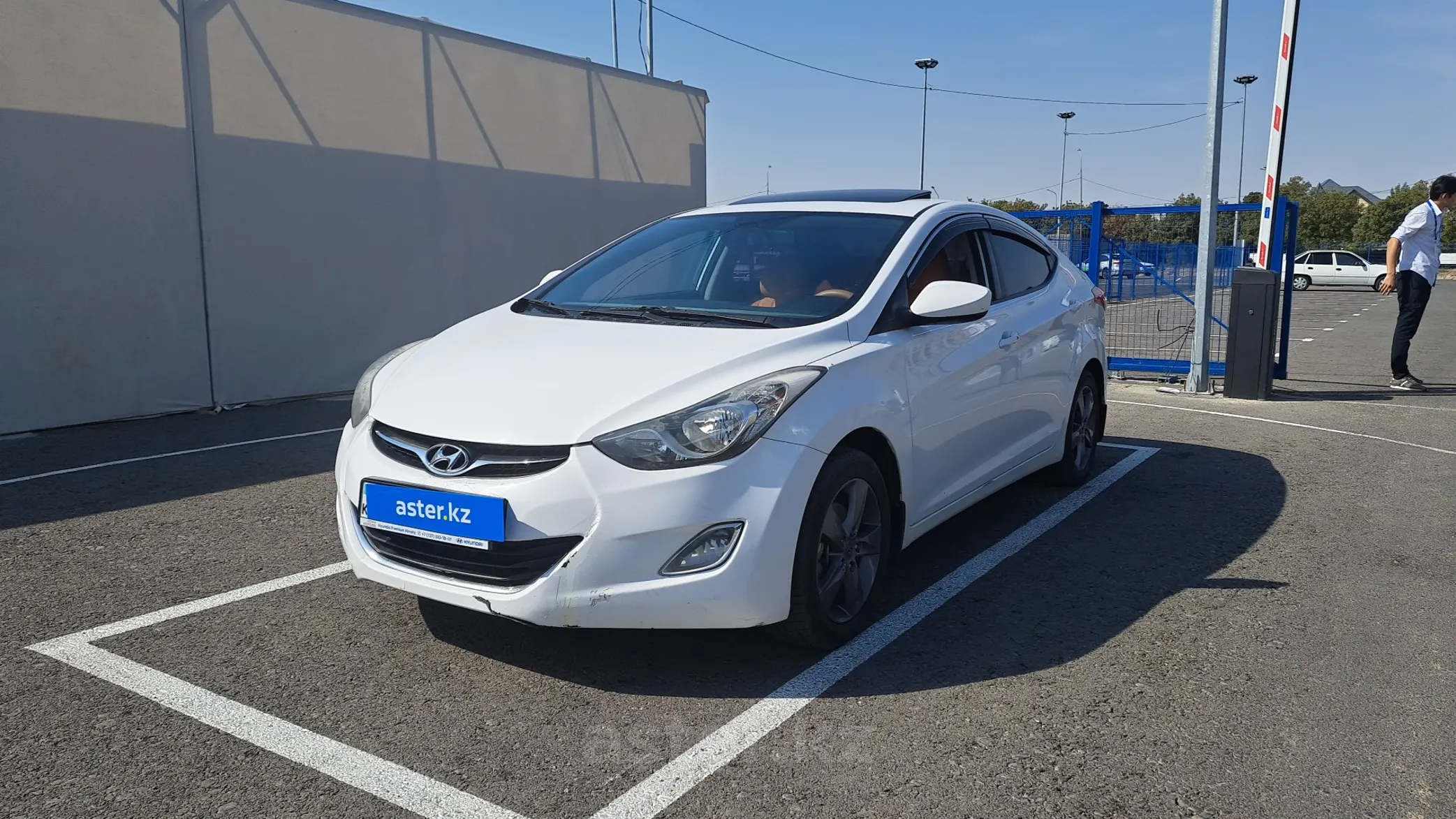 Hyundai Elantra 2013