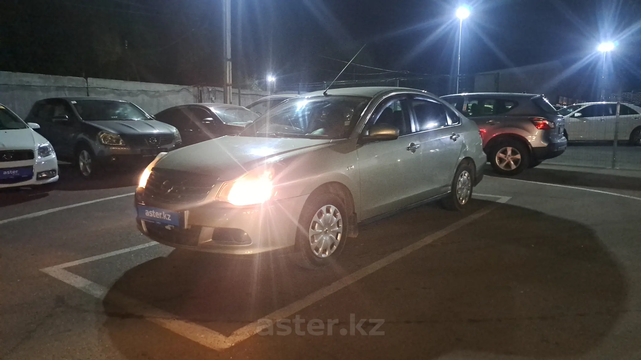 Nissan Almera 2013