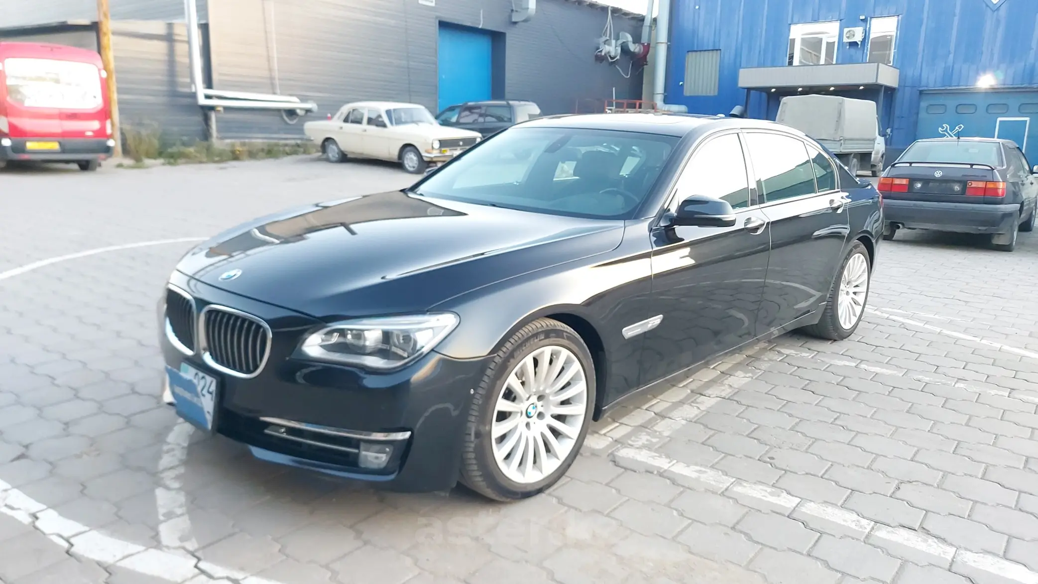 BMW 7 серии 2012