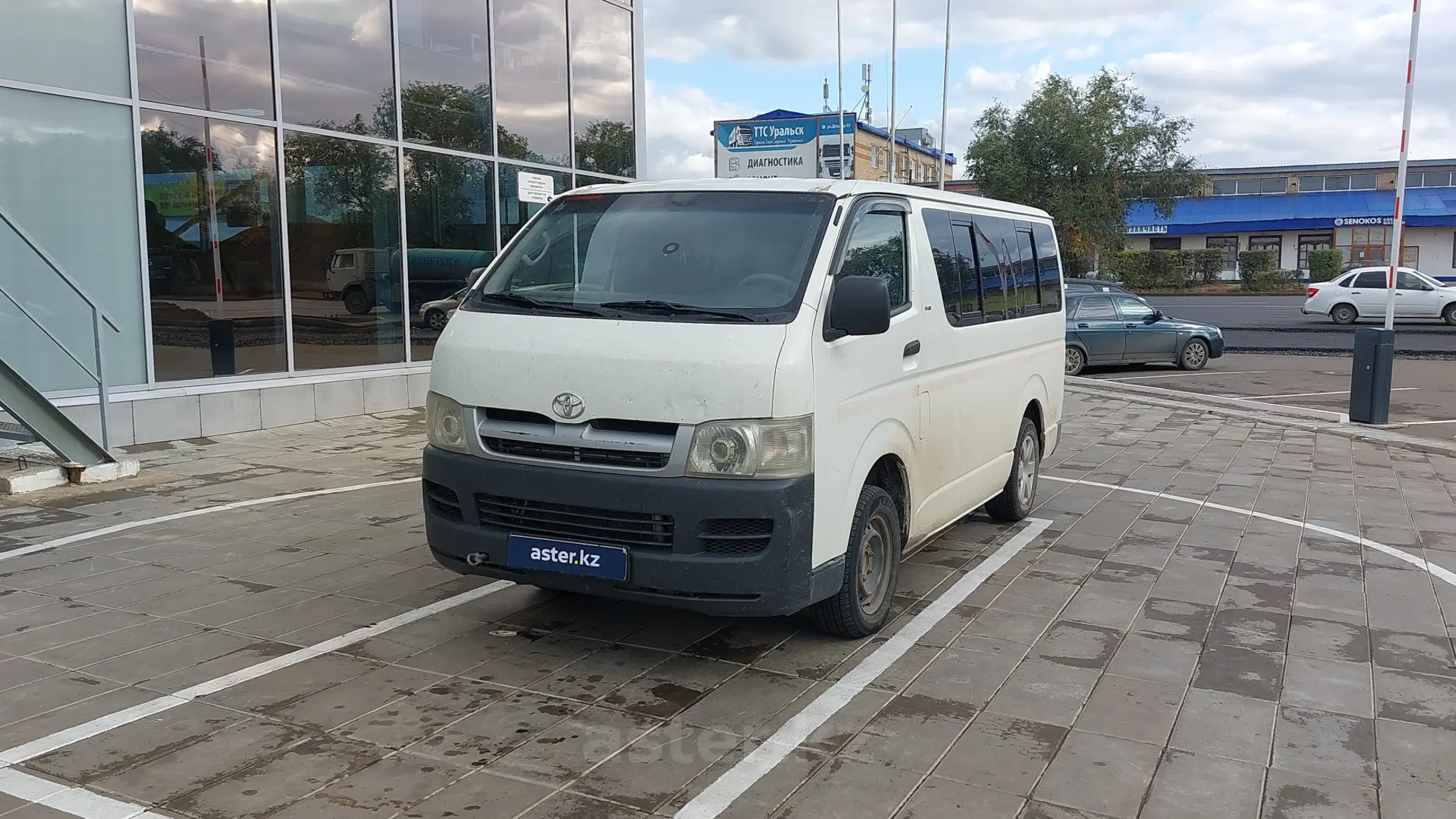 Toyota HiAce 2005