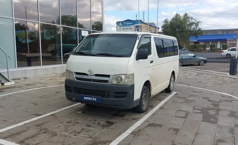 Toyota HiAce 2005 года за 4 500 000 тг. в Уральск
