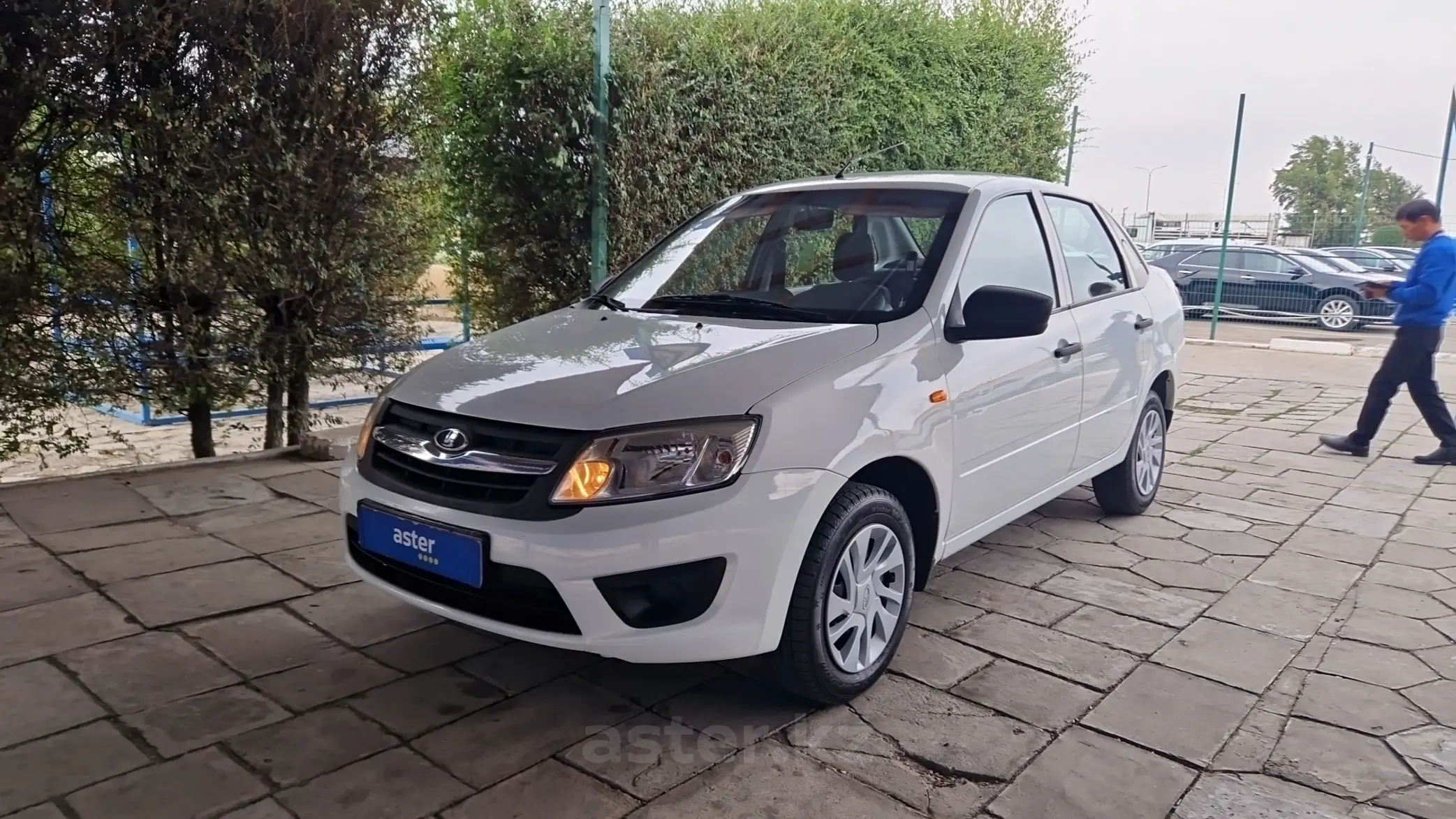 LADA (ВАЗ) Granta 2015