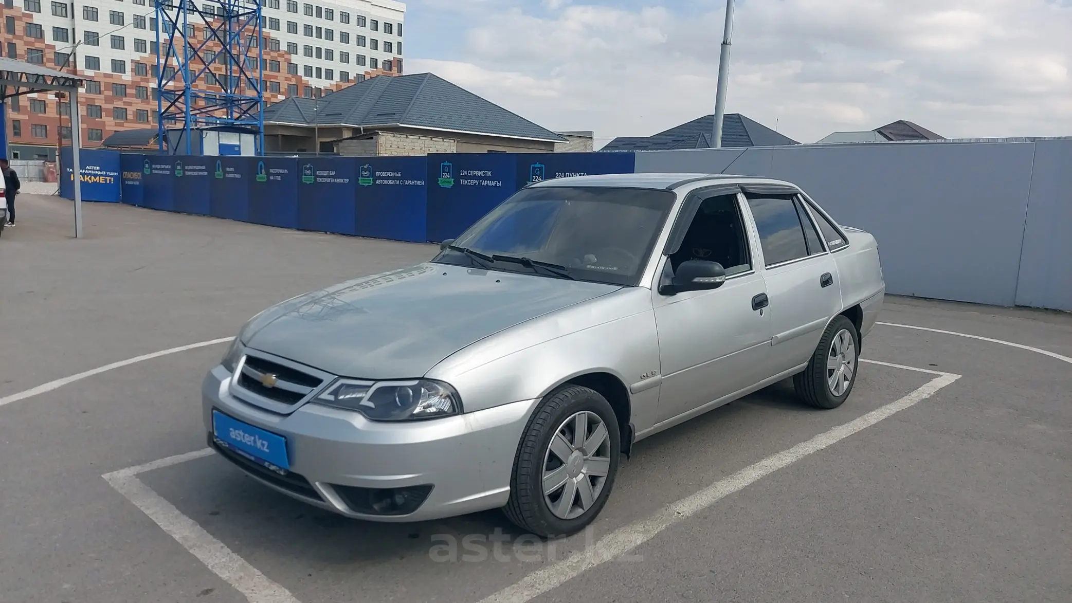 Daewoo Nexia серая