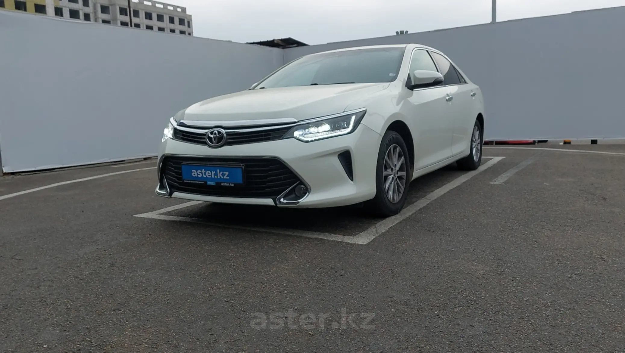 Toyota Camry 2015