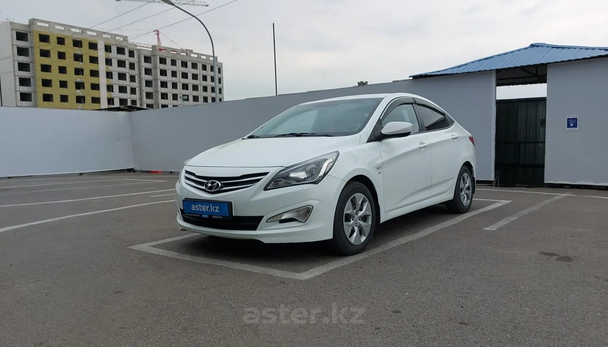 Hyundai Accent 2015