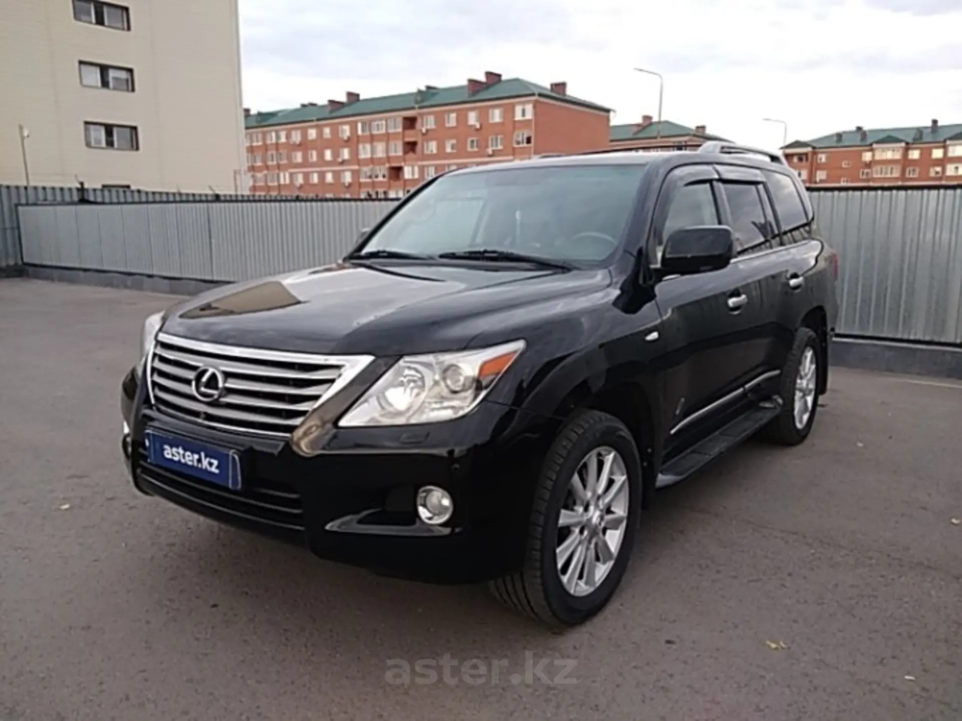 Lexus LX 2008