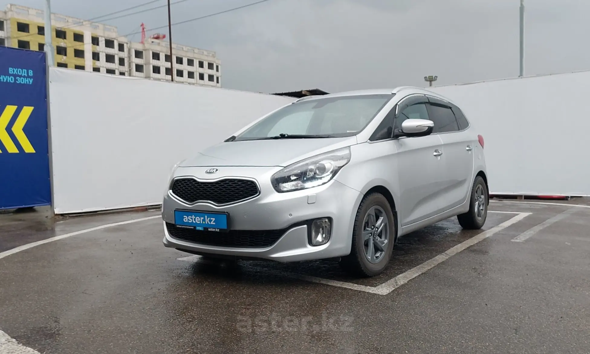 Kia Carens 2013