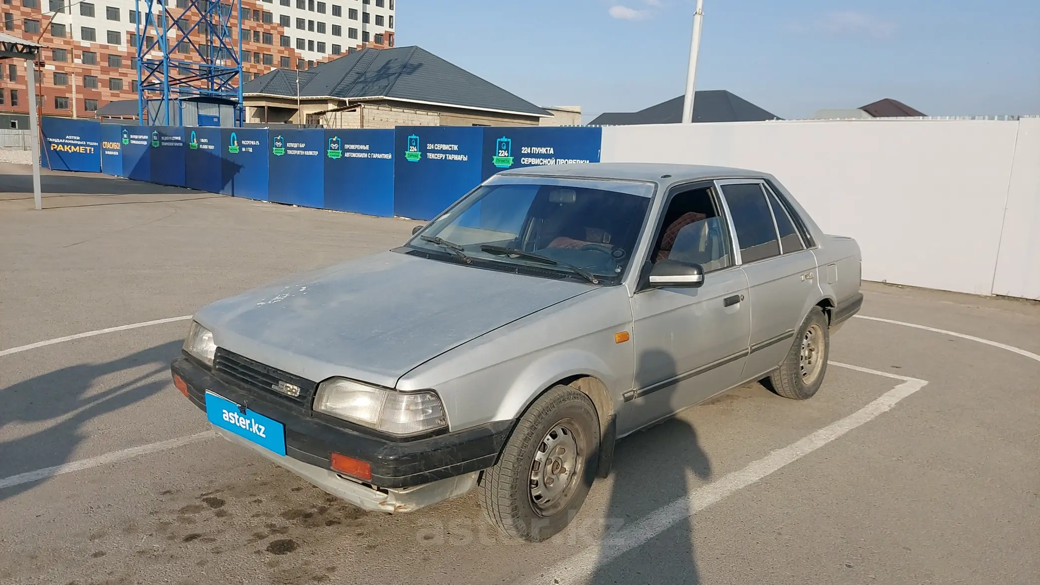 Mazda 323 1989