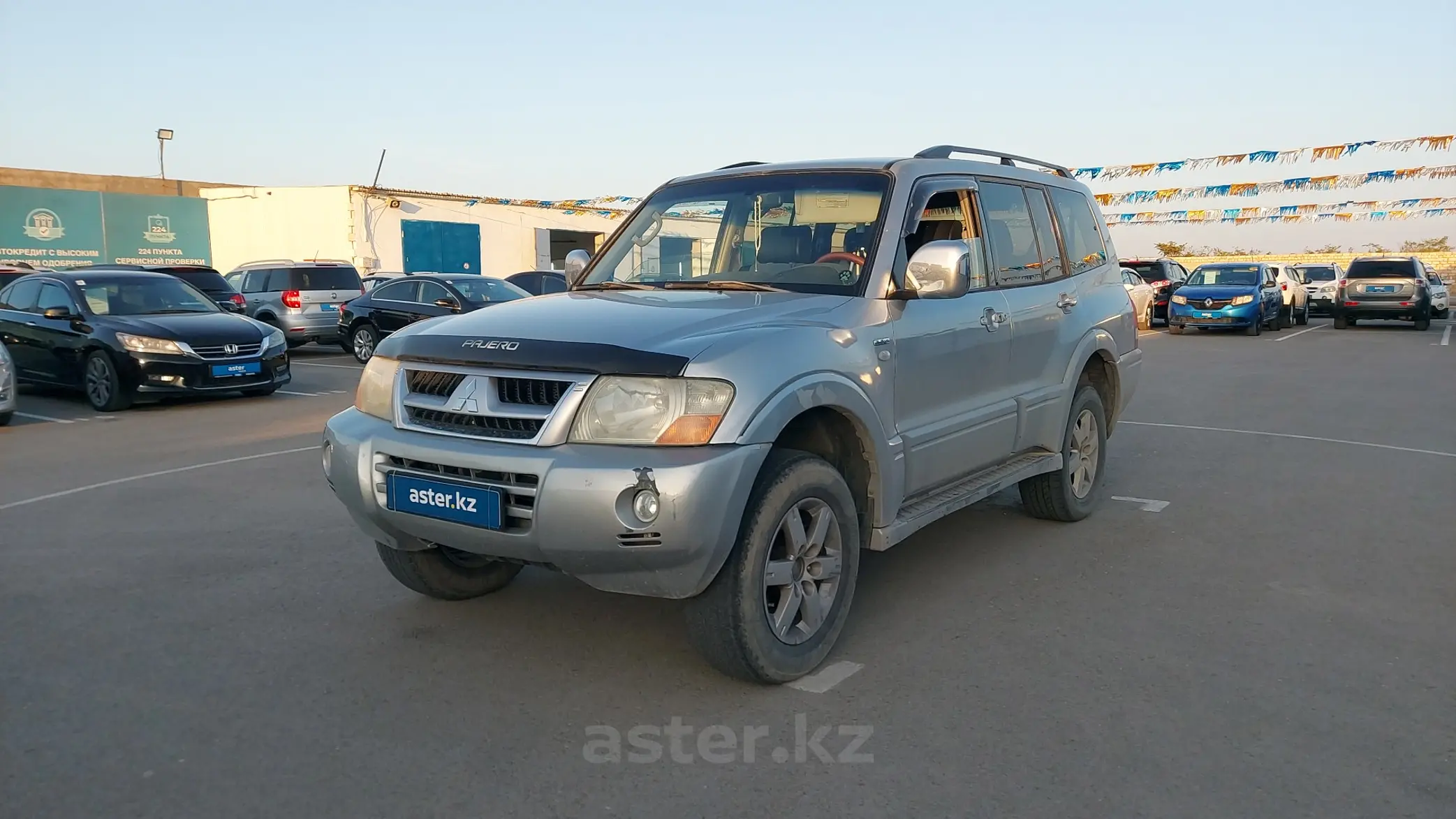 Mitsubishi Pajero 2005