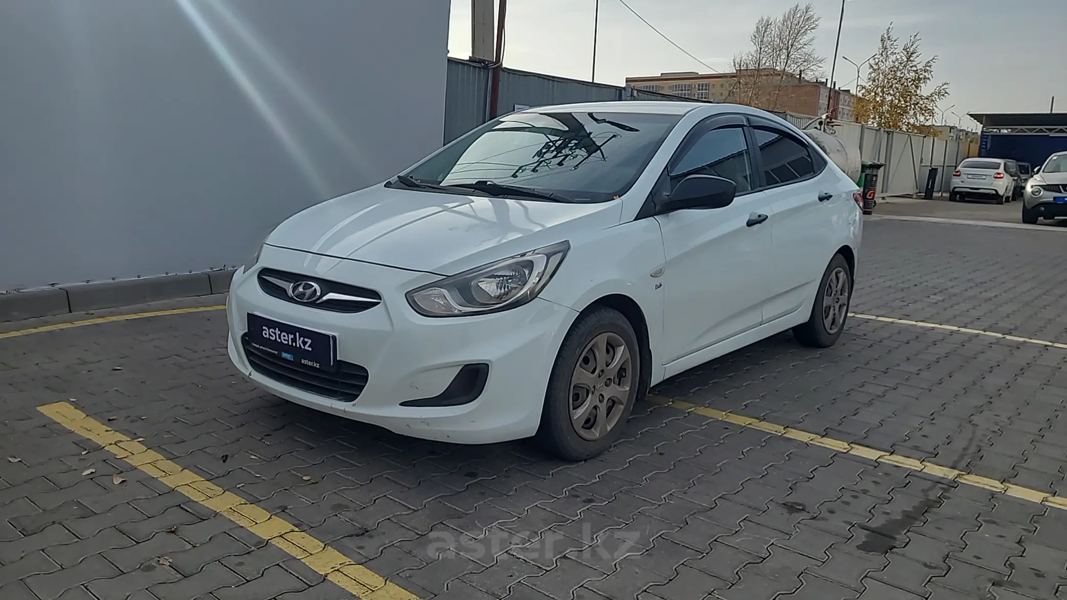 Hyundai Accent 2013