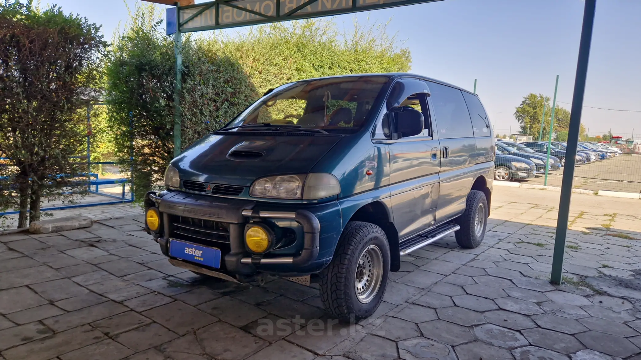 Mitsubishi Delica 1995