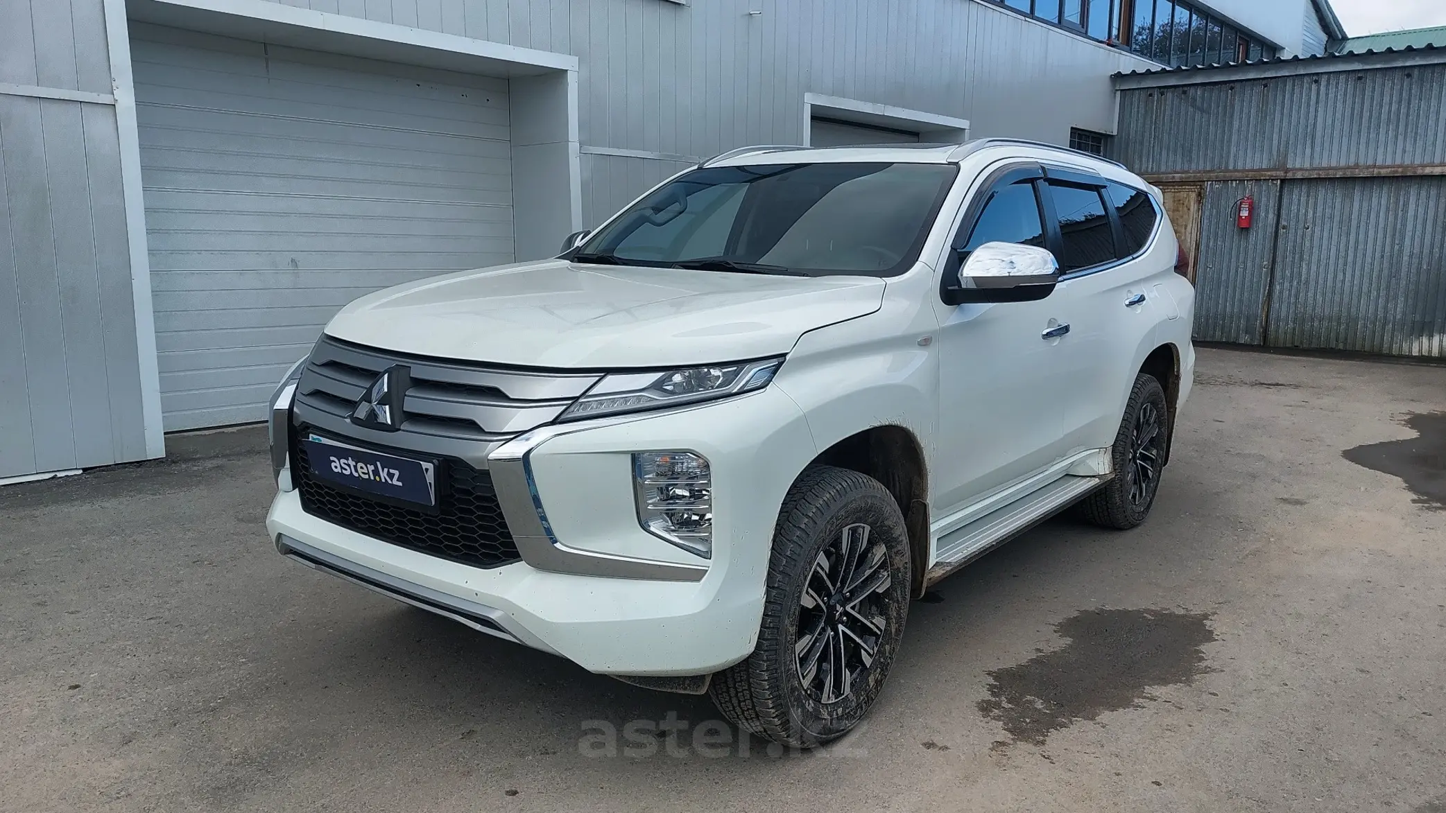 Mitsubishi Montero Sport 2022