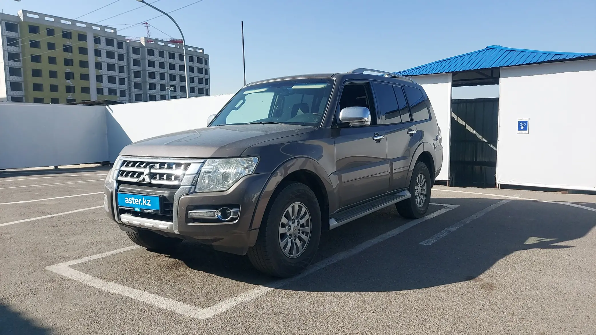 Mitsubishi Pajero 2015