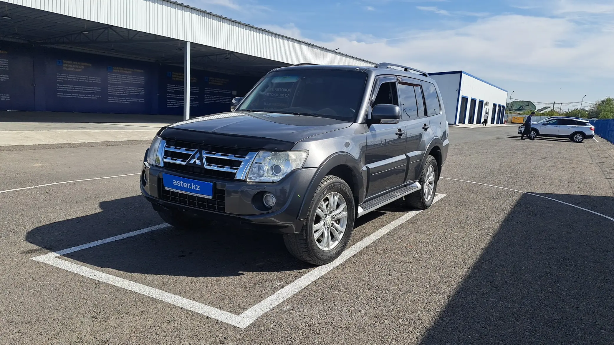 Mitsubishi Pajero 2012