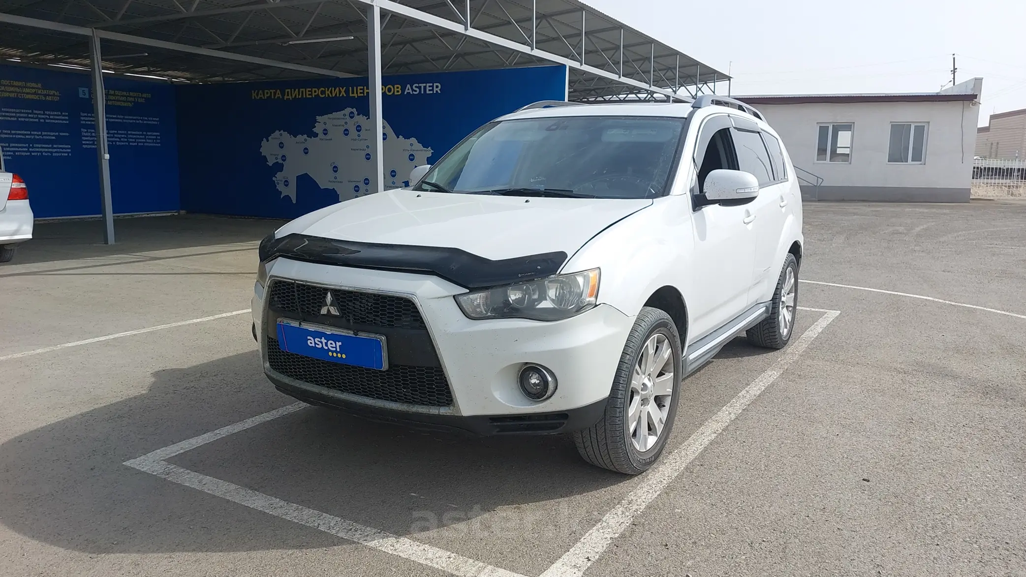 Mitsubishi Outlander 2011