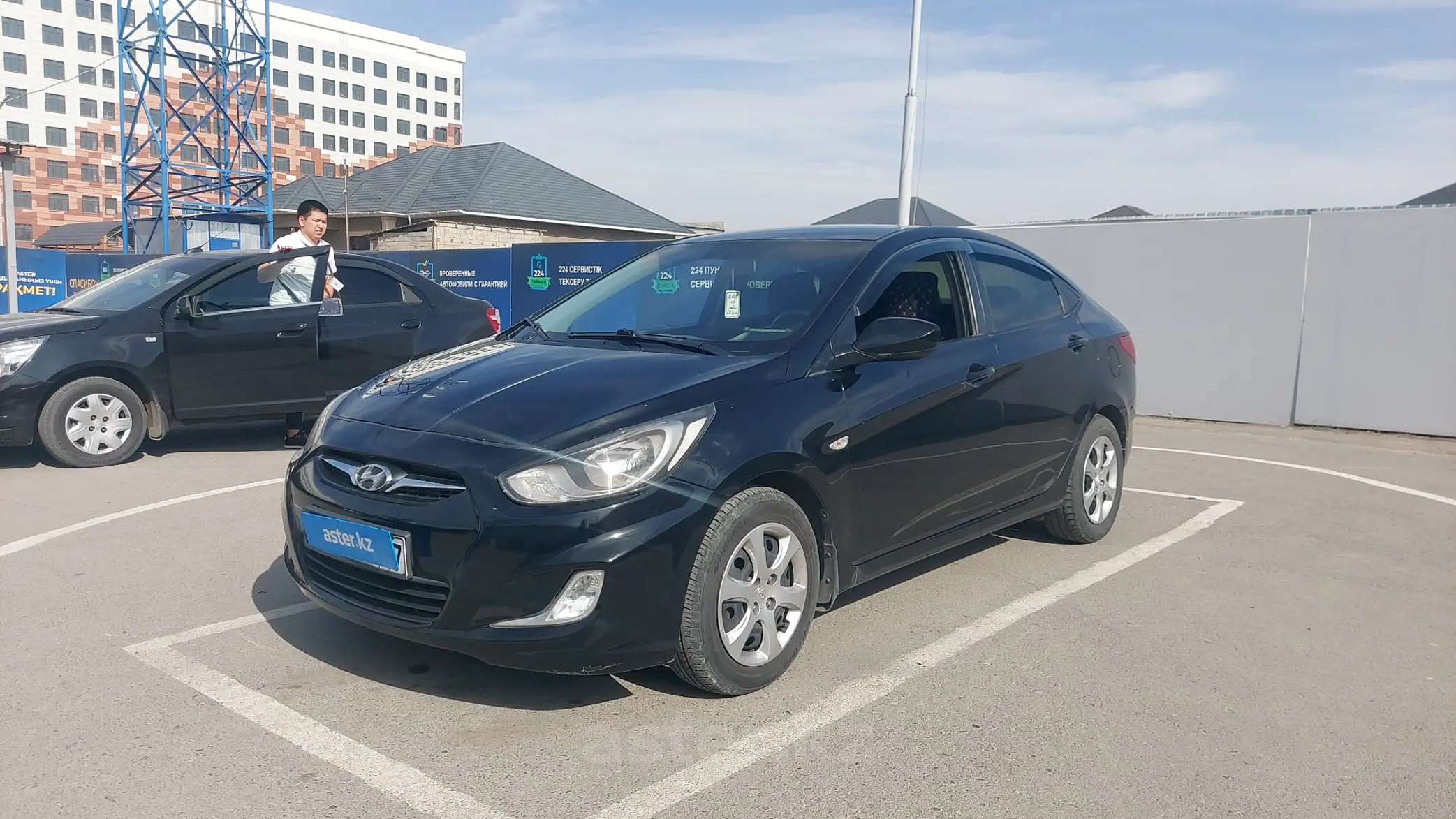 Hyundai Accent 2012