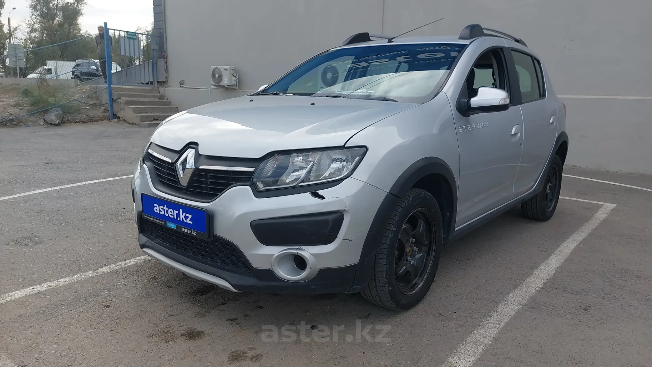 Renault Sandero 2015