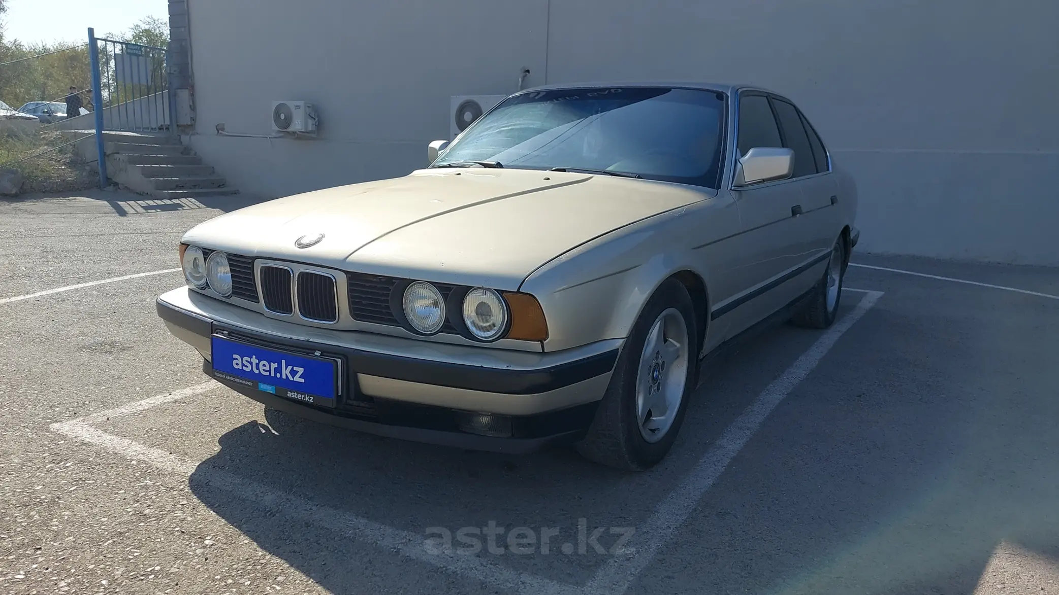 BMW 5 серии 1989