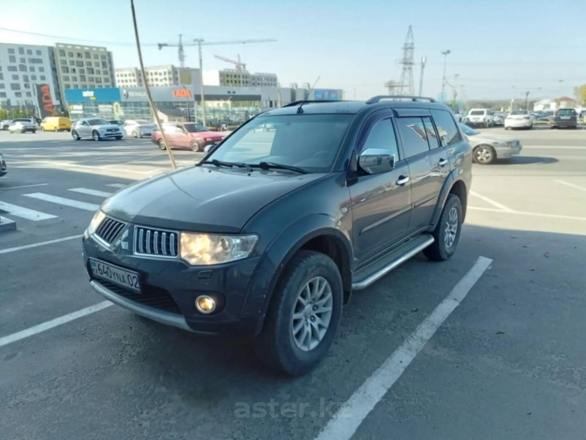 Mitsubishi Pajero Sport 2012