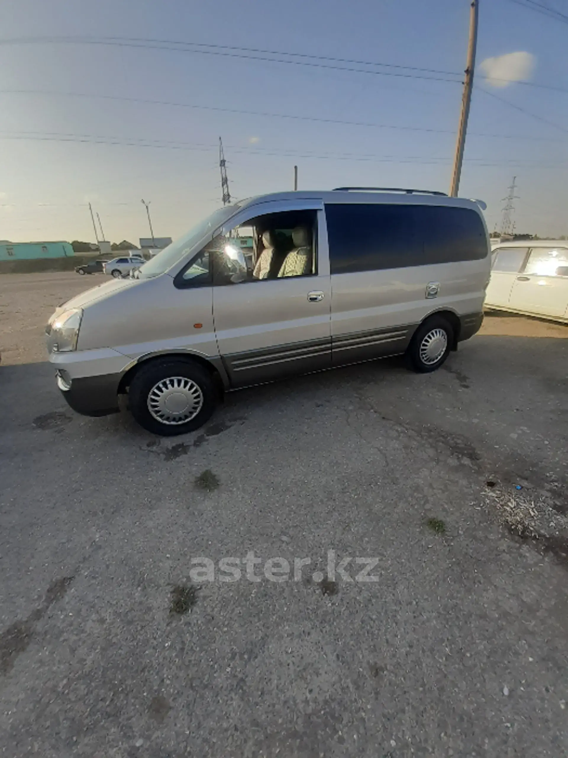 Hyundai Starex 2004