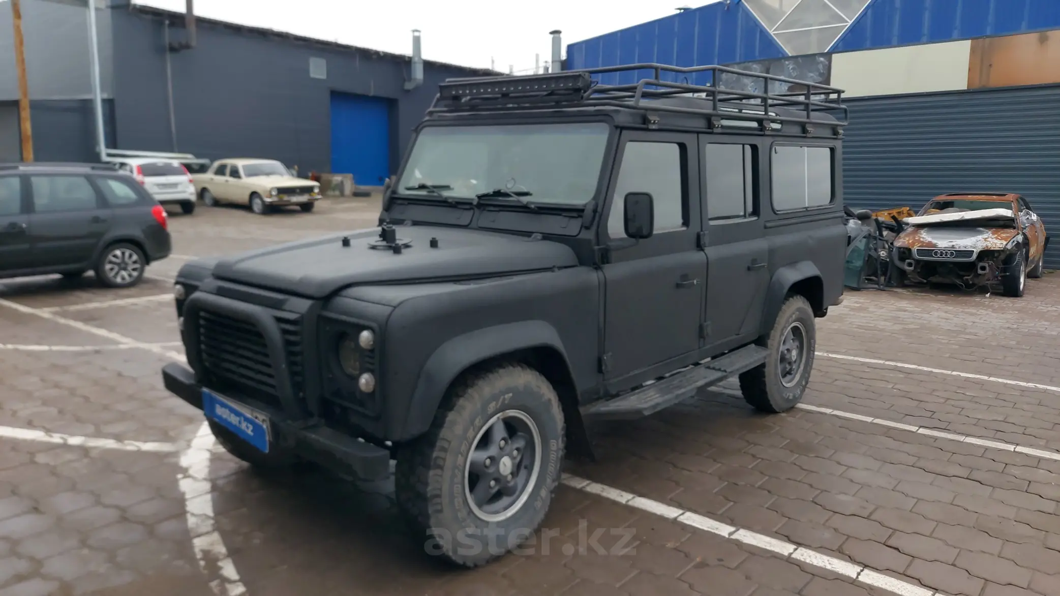 Land Rover Defender 2003