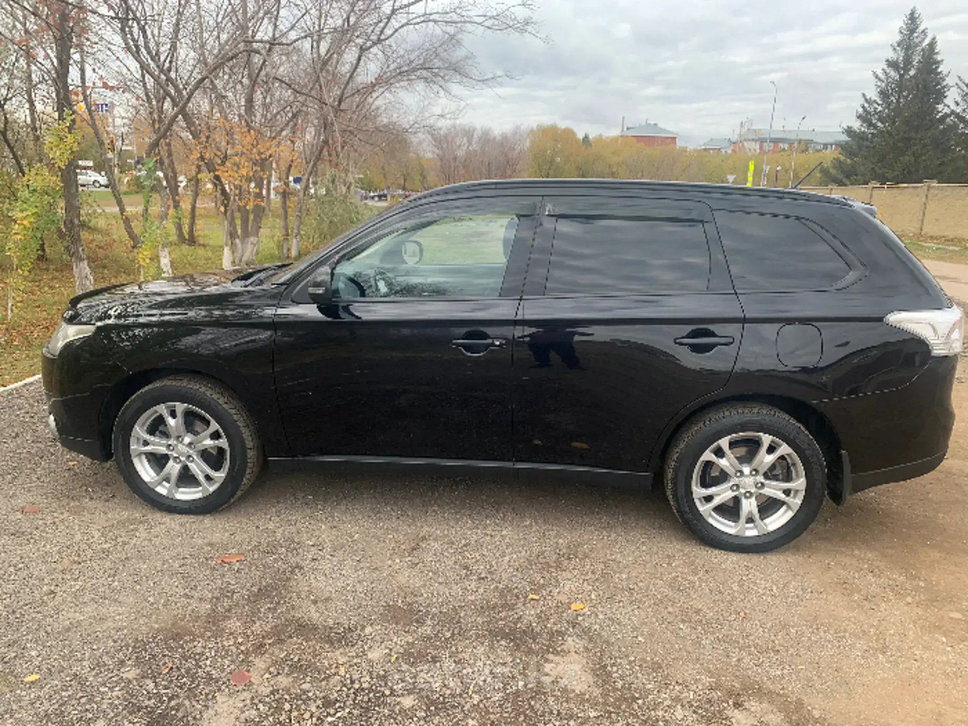 Mitsubishi Outlander 2013