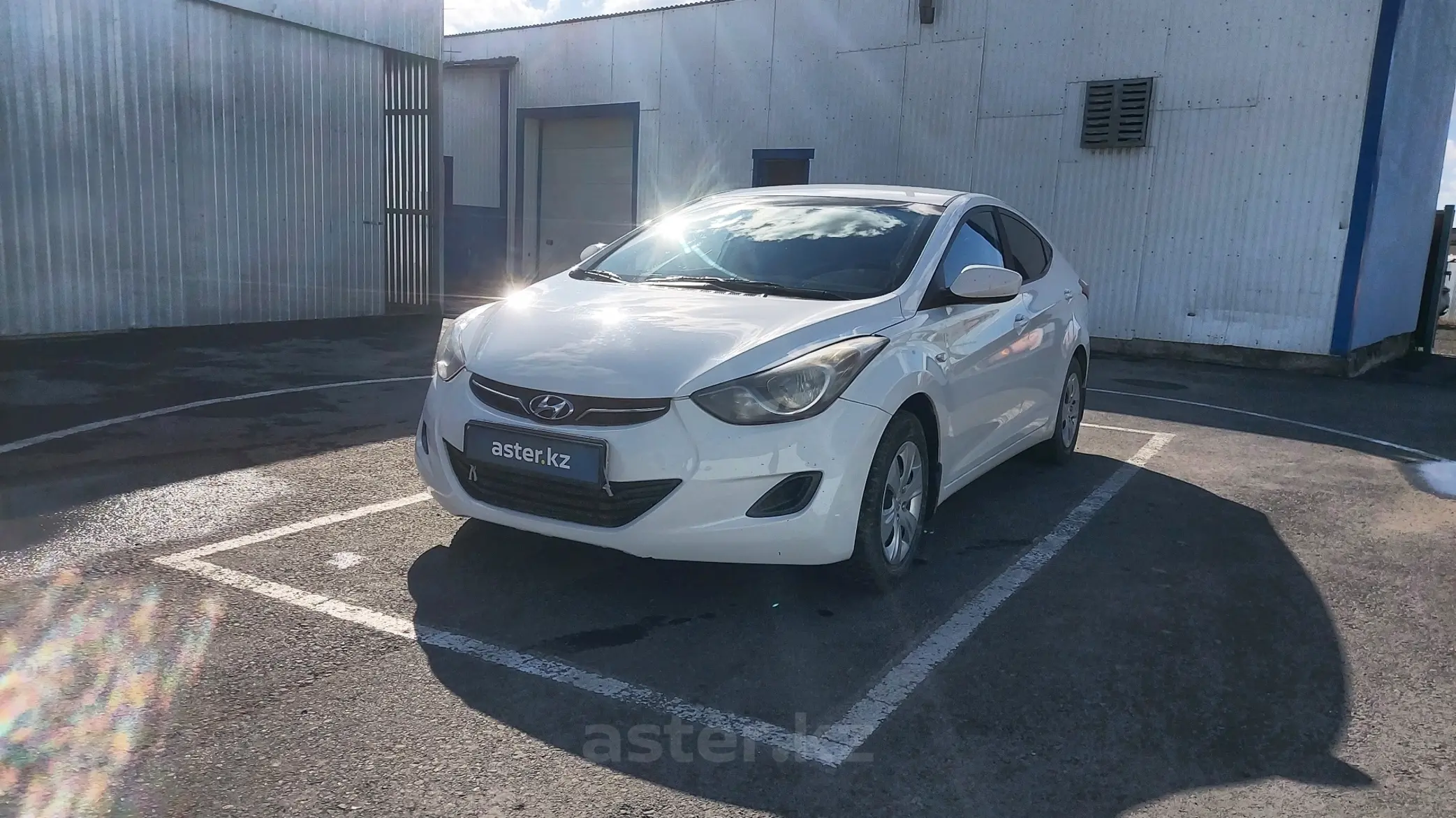 Hyundai Elantra 2013