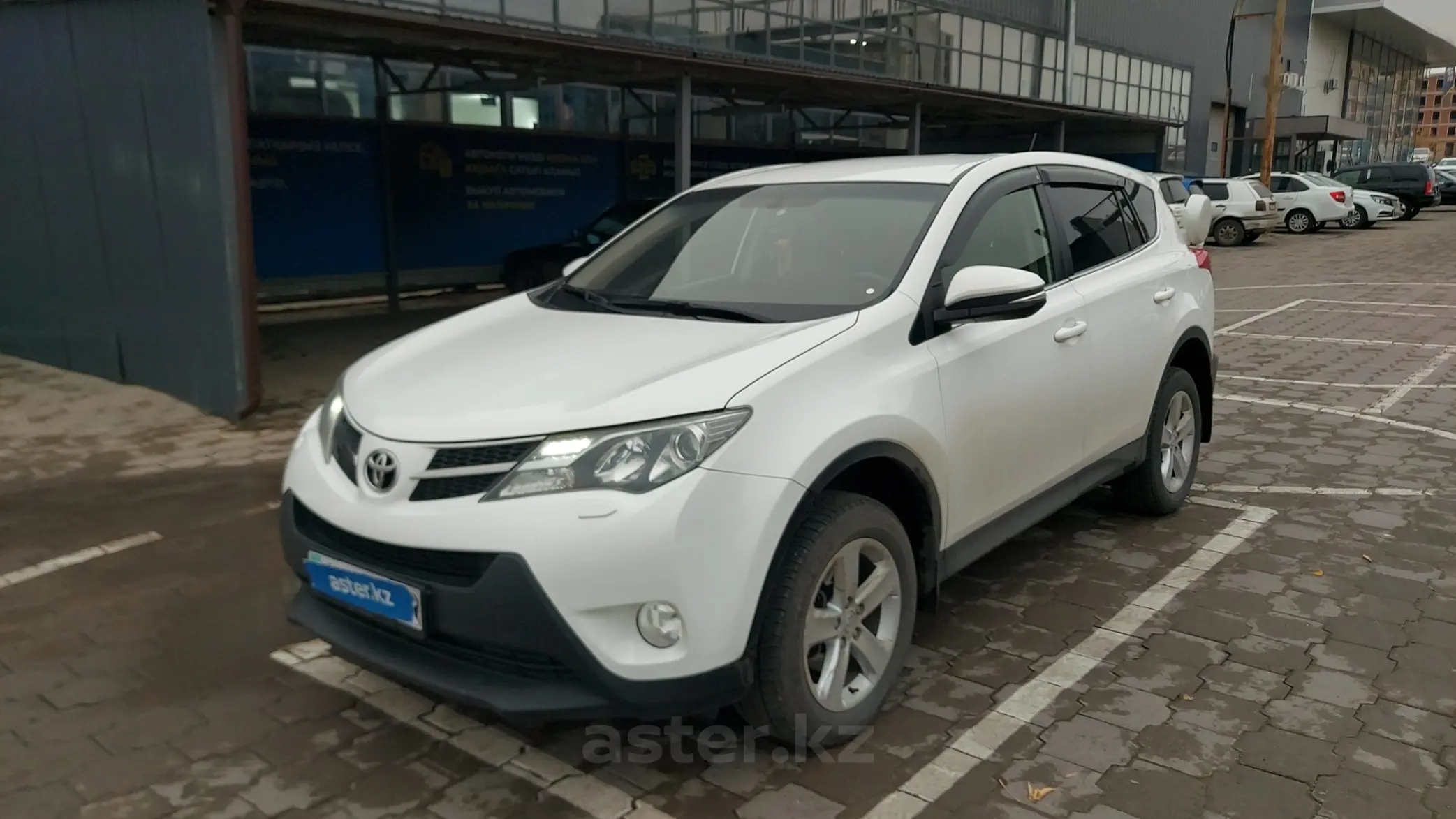 Toyota RAV4 2013