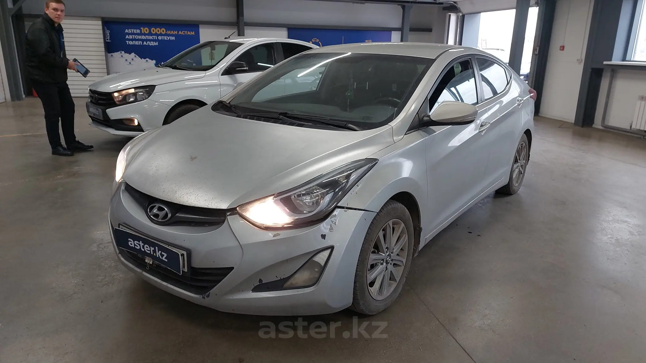 Hyundai Elantra 2014