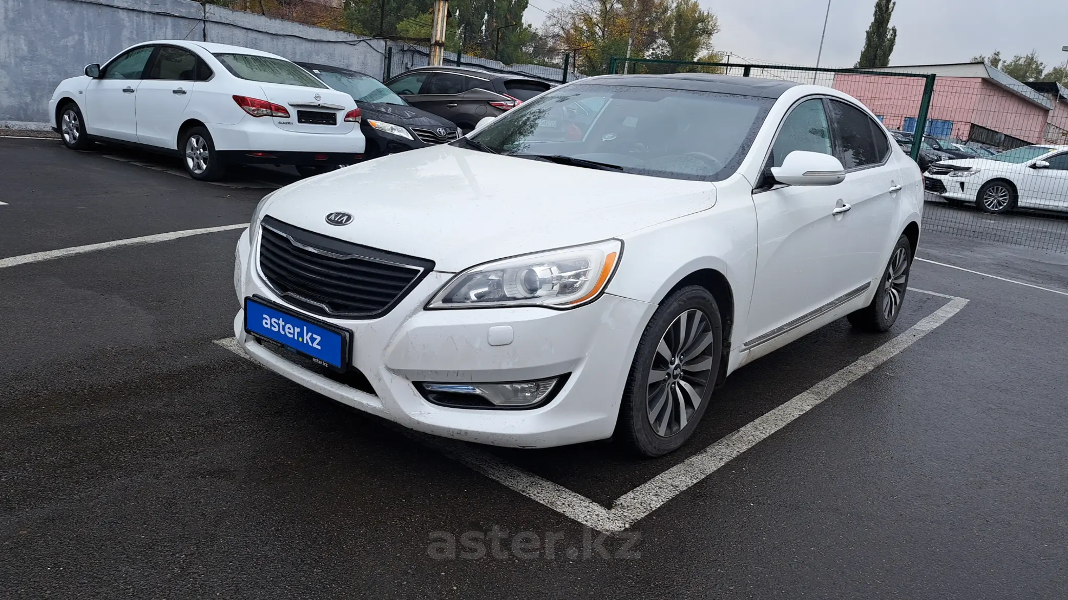 Kia Cadenza 2012