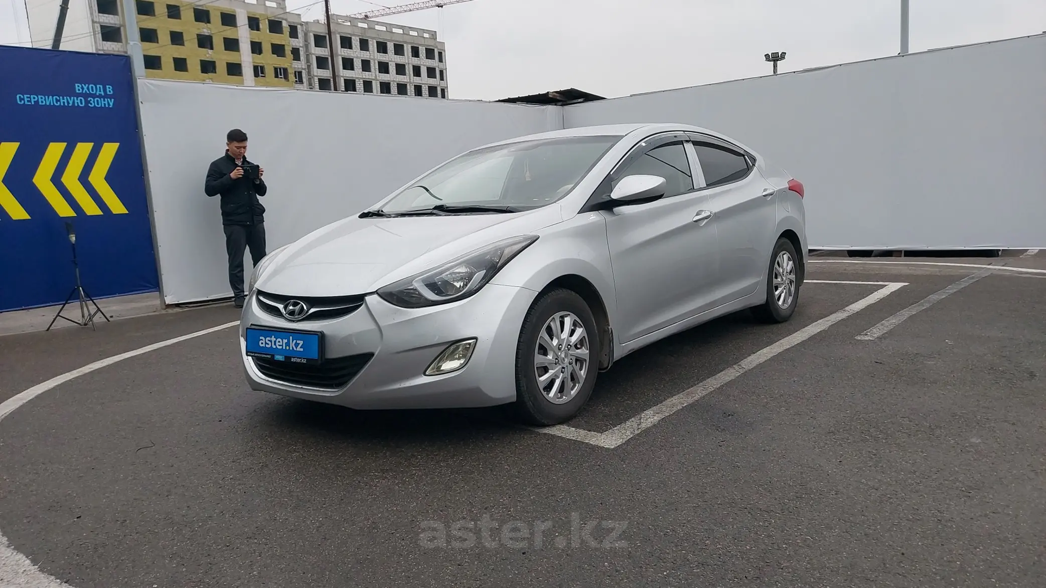 Hyundai Elantra 2013