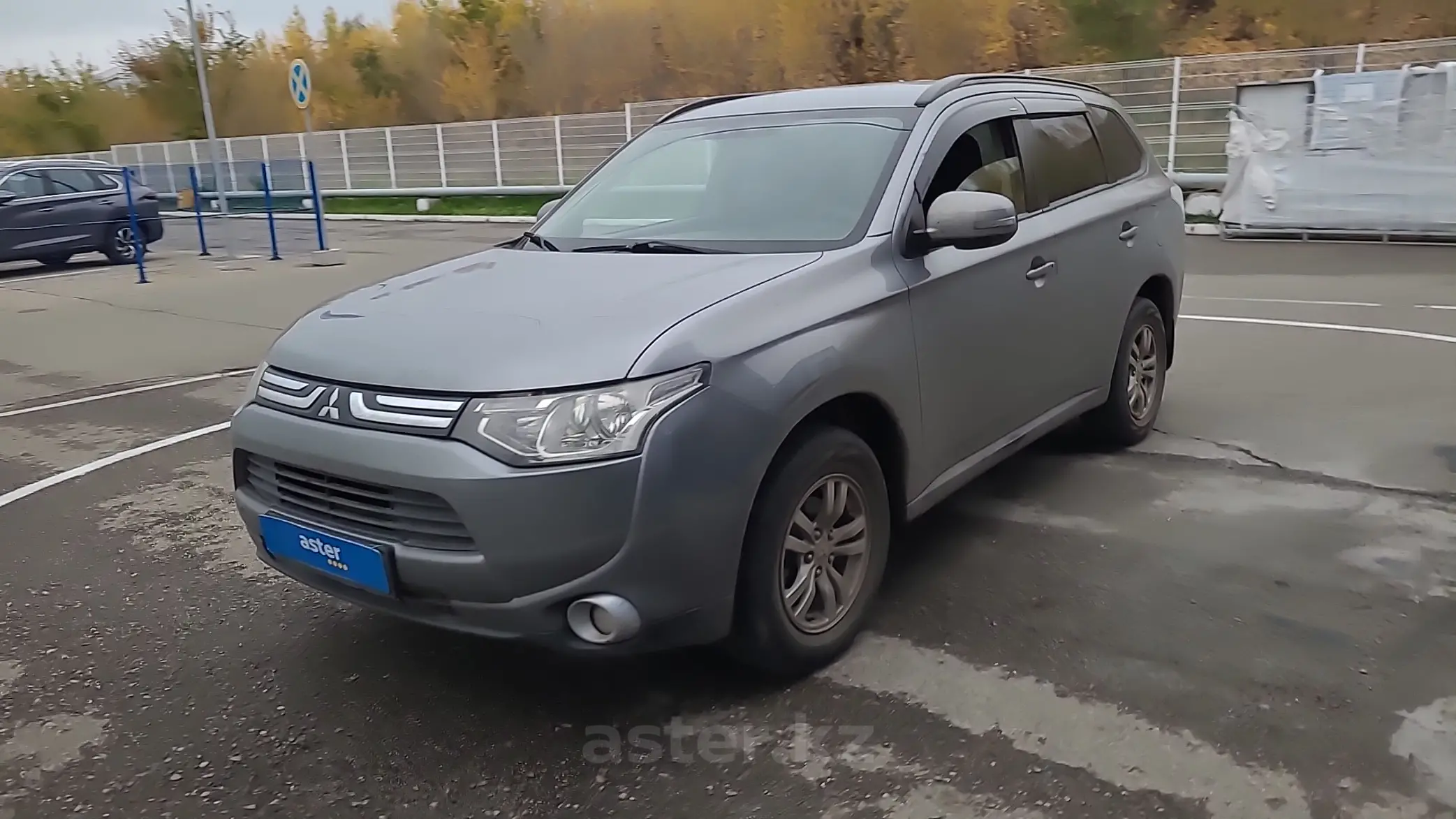 Mitsubishi Outlander 2013