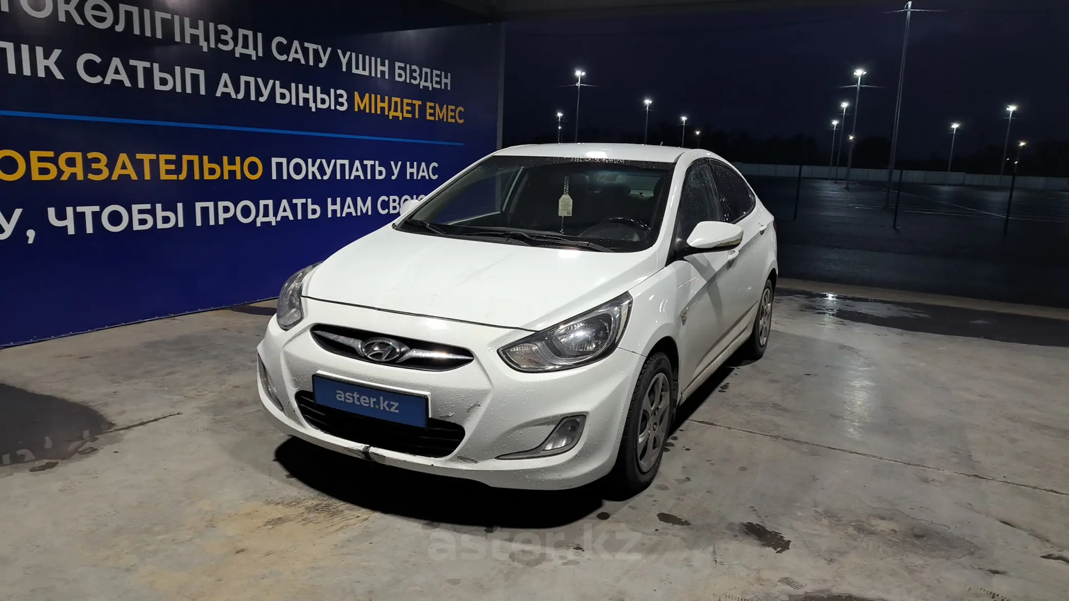 Hyundai Accent 2012