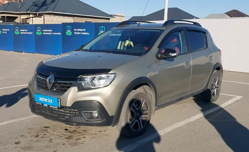 Renault Sandero 2021 года за 8 000 000 тг. в Шымкент