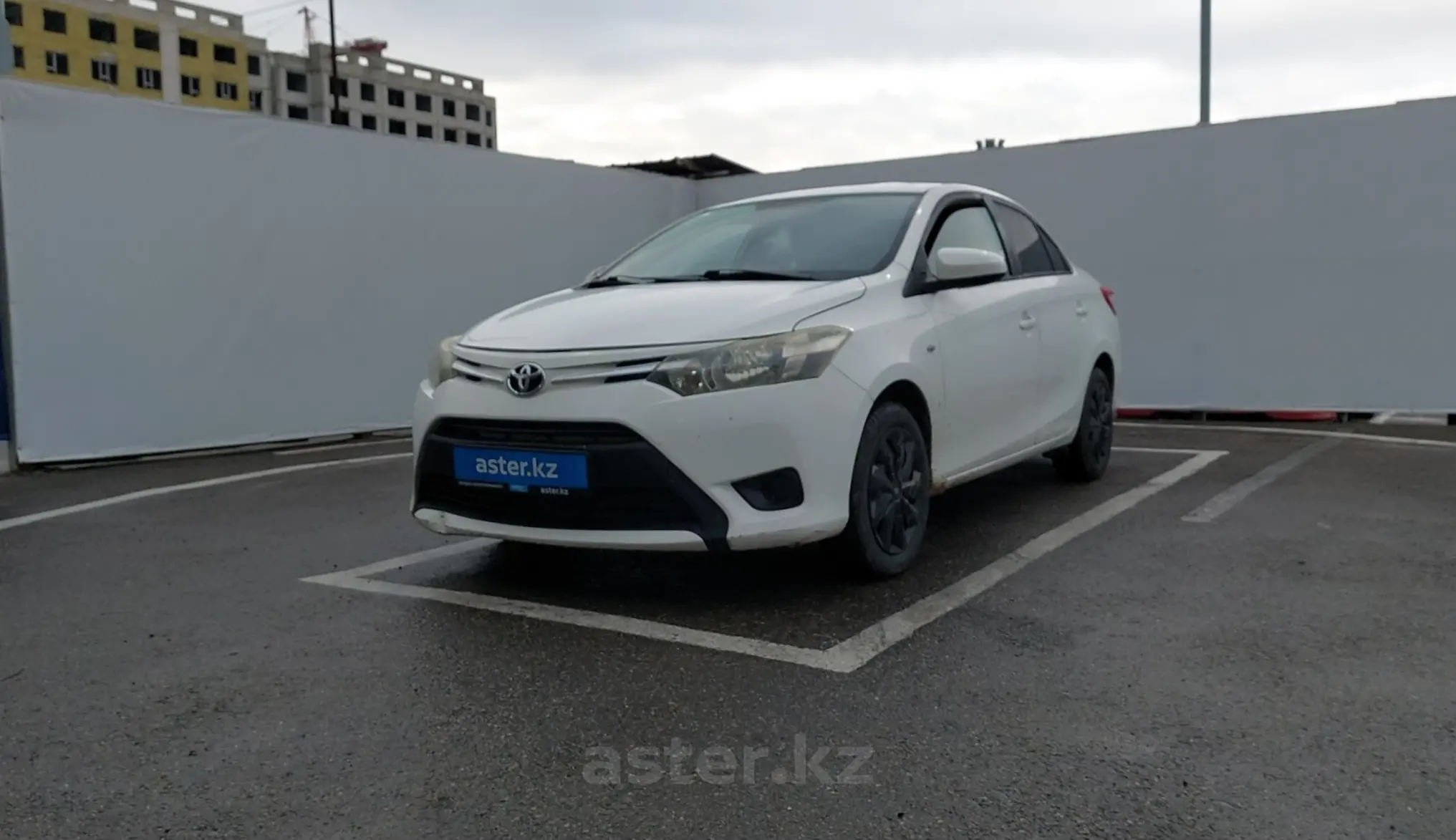 Toyota Yaris 2013