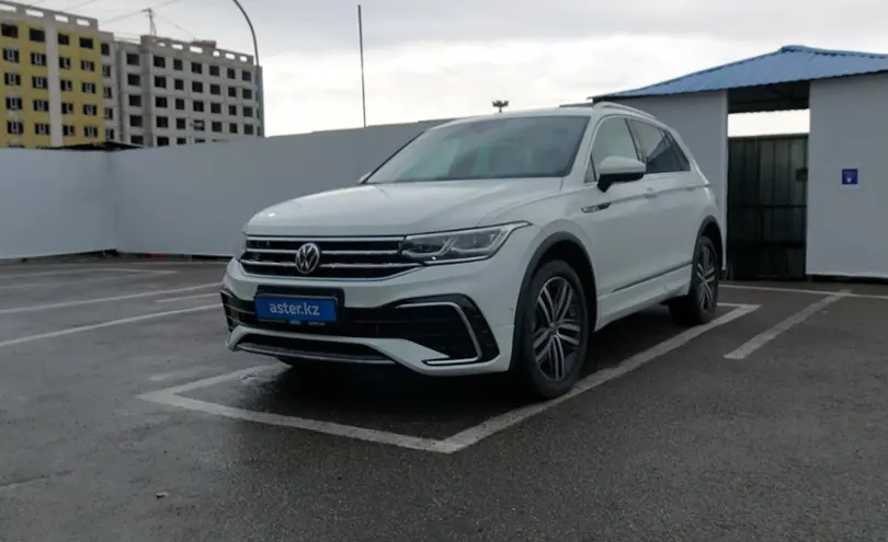 Volkswagen Tiguan 2021 года за 20 000 000 тг. в Алматы