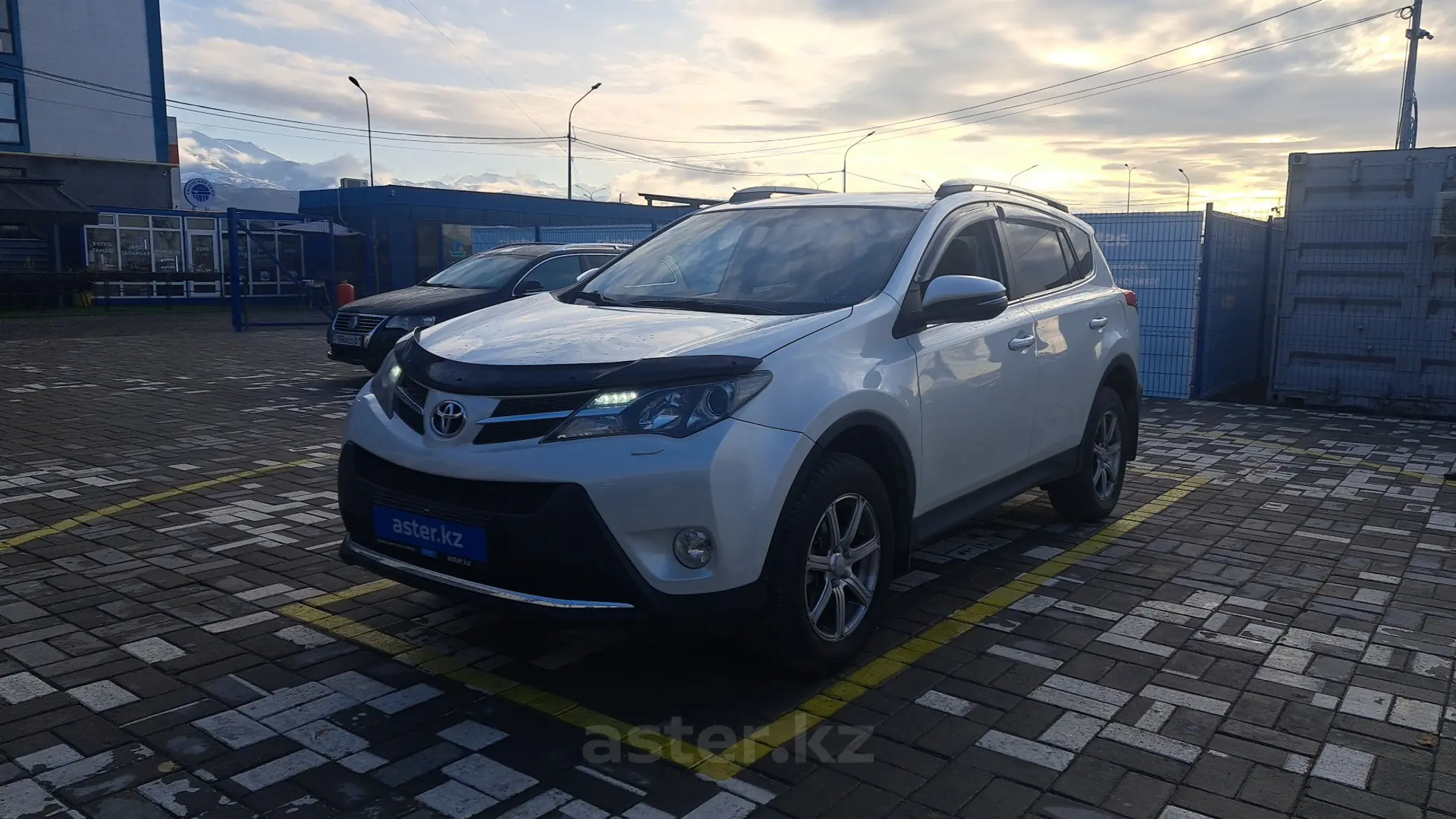 Toyota RAV4 2013