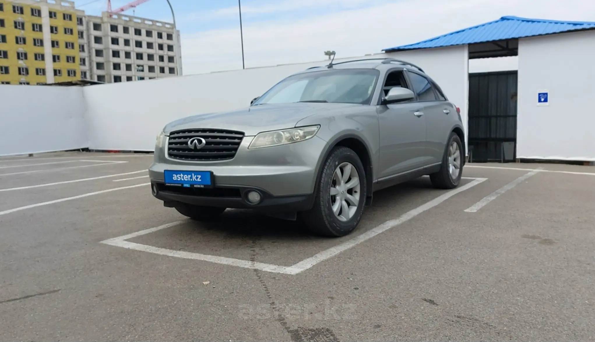 Infiniti FX 2004