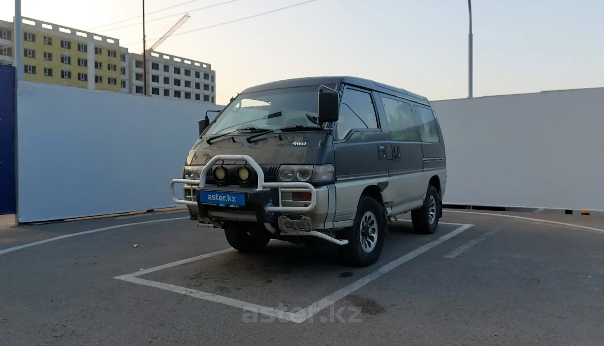 Mitsubishi Delica 1993