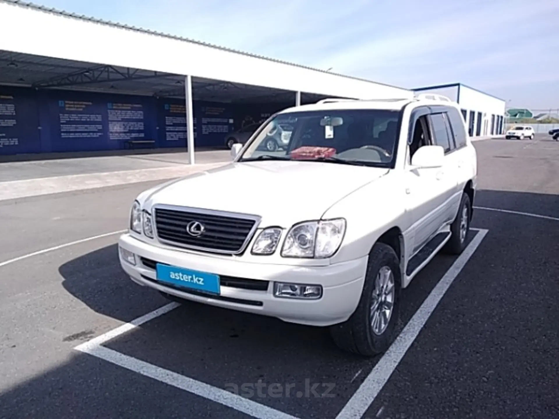 Lexus LX 2002