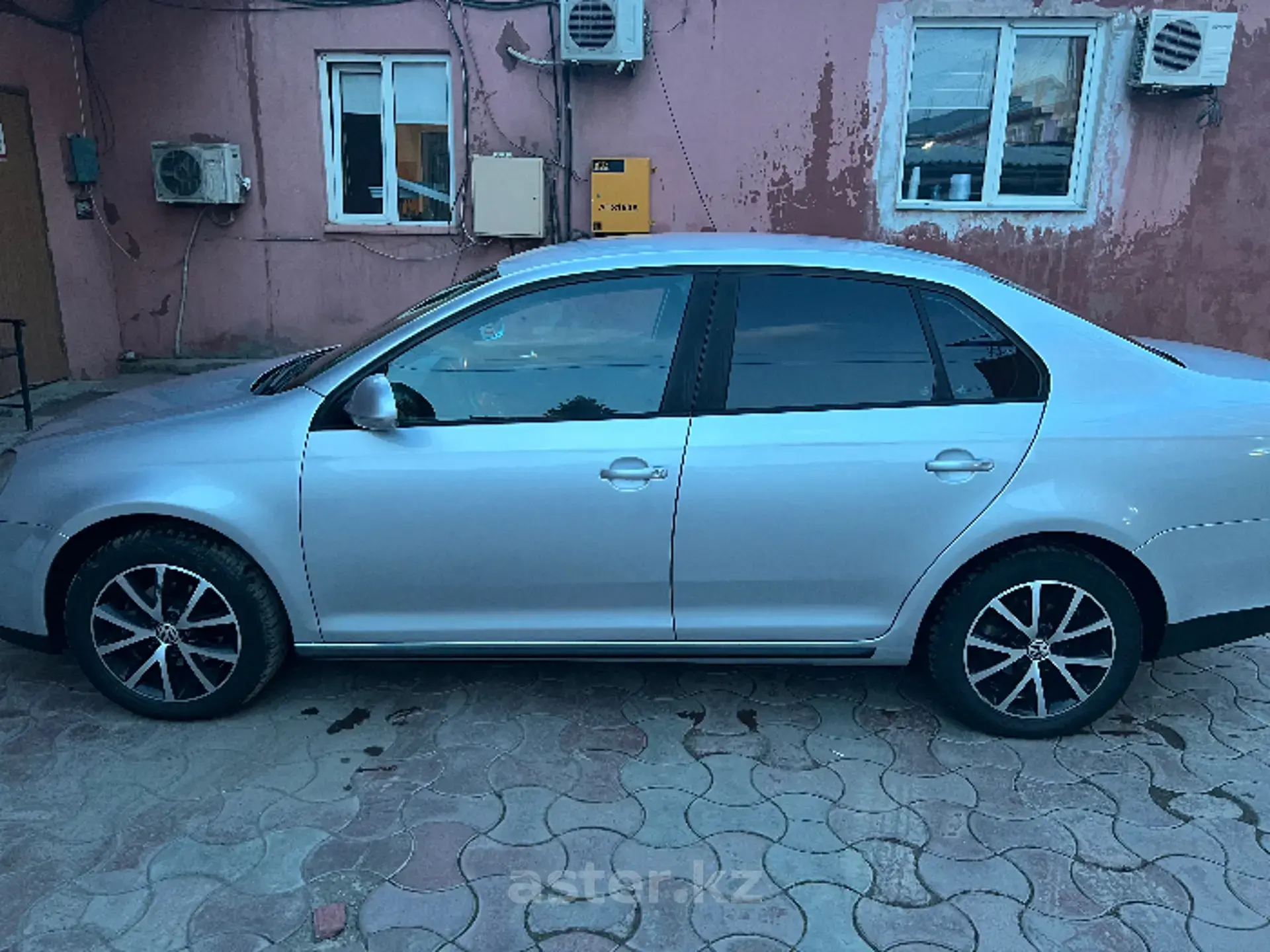 Volkswagen Jetta 2008