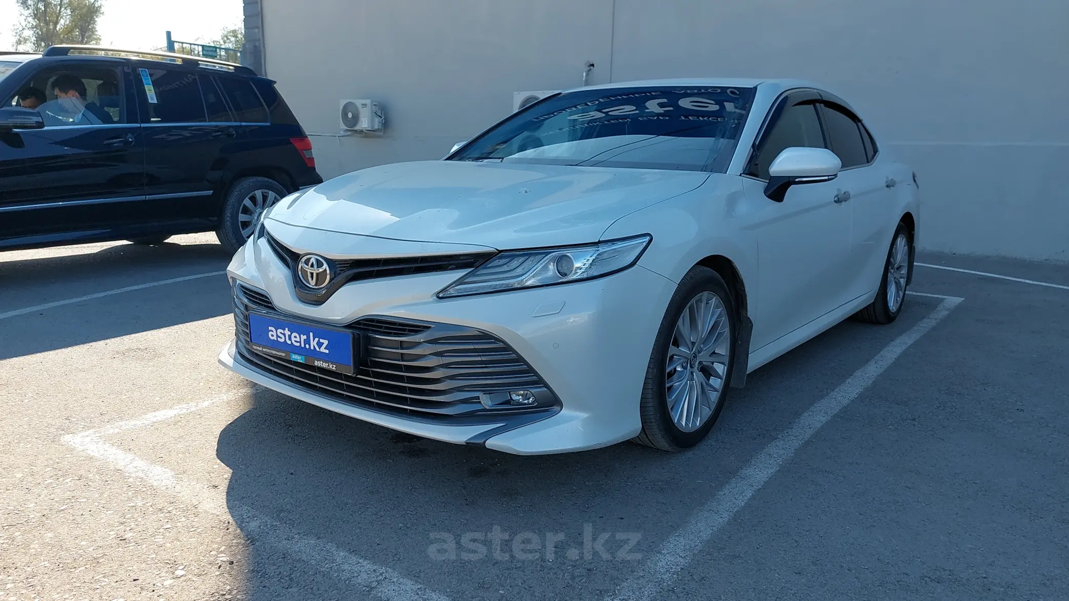 Toyota Camry 2019