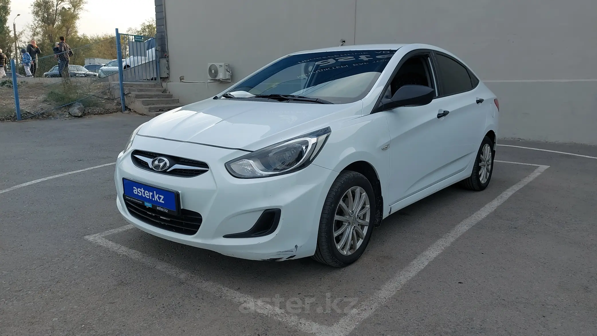 Hyundai Accent 2012