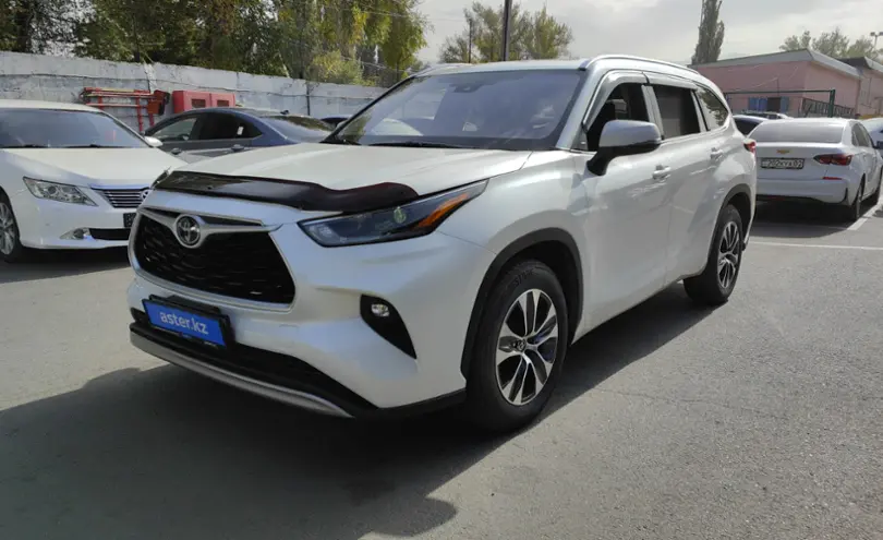Toyota Highlander 2021 года за 28 000 000 тг. в Алматы