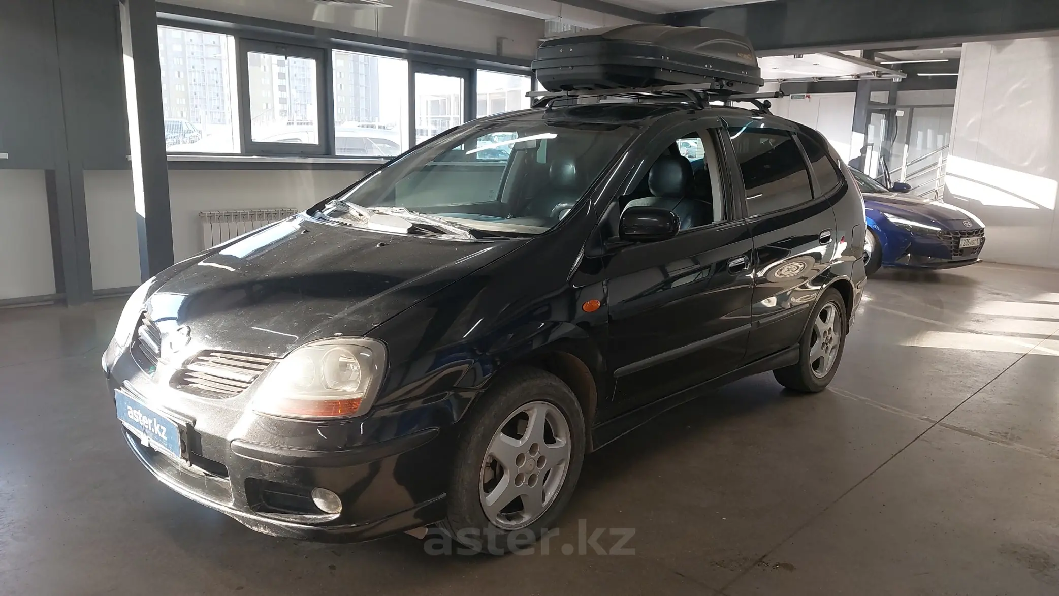 Nissan Almera Tino 2002